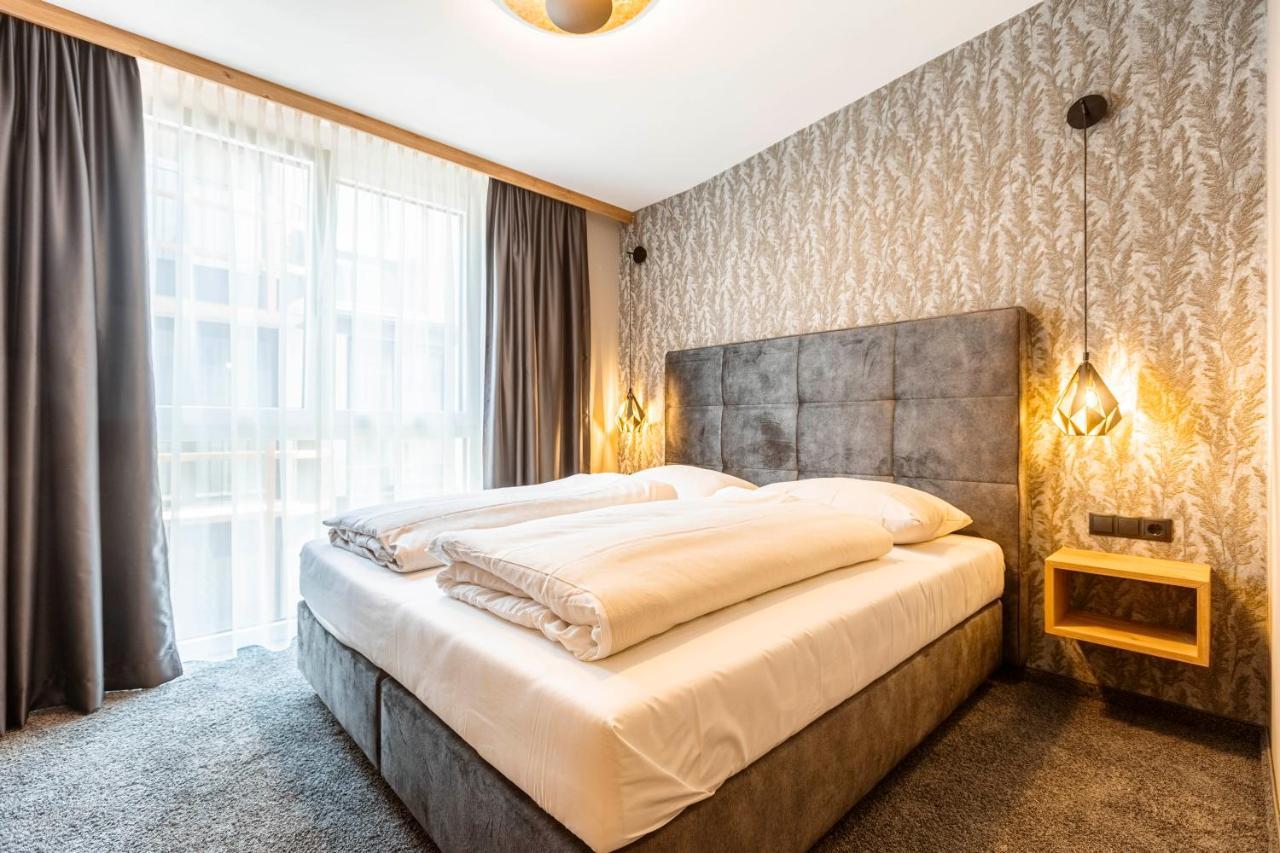 Zillertal Suites Fuegen By Alps Resorts Екстериор снимка