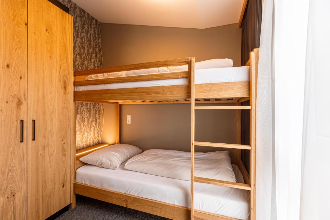 Zillertal Suites Fuegen By Alps Resorts Екстериор снимка