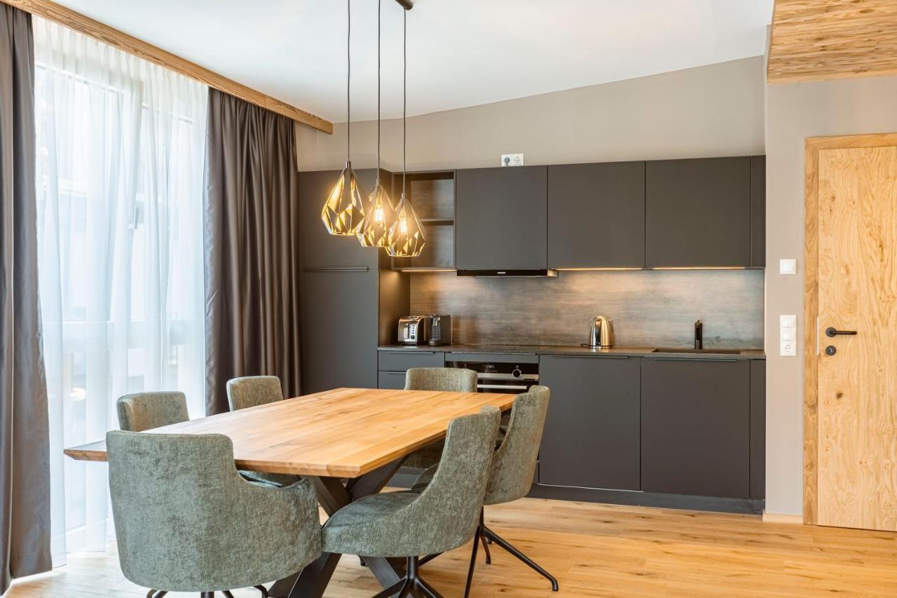 Zillertal Suites Fuegen By Alps Resorts Екстериор снимка
