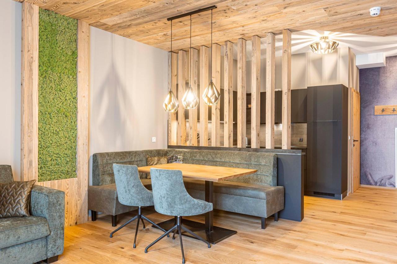 Zillertal Suites Fuegen By Alps Resorts Екстериор снимка