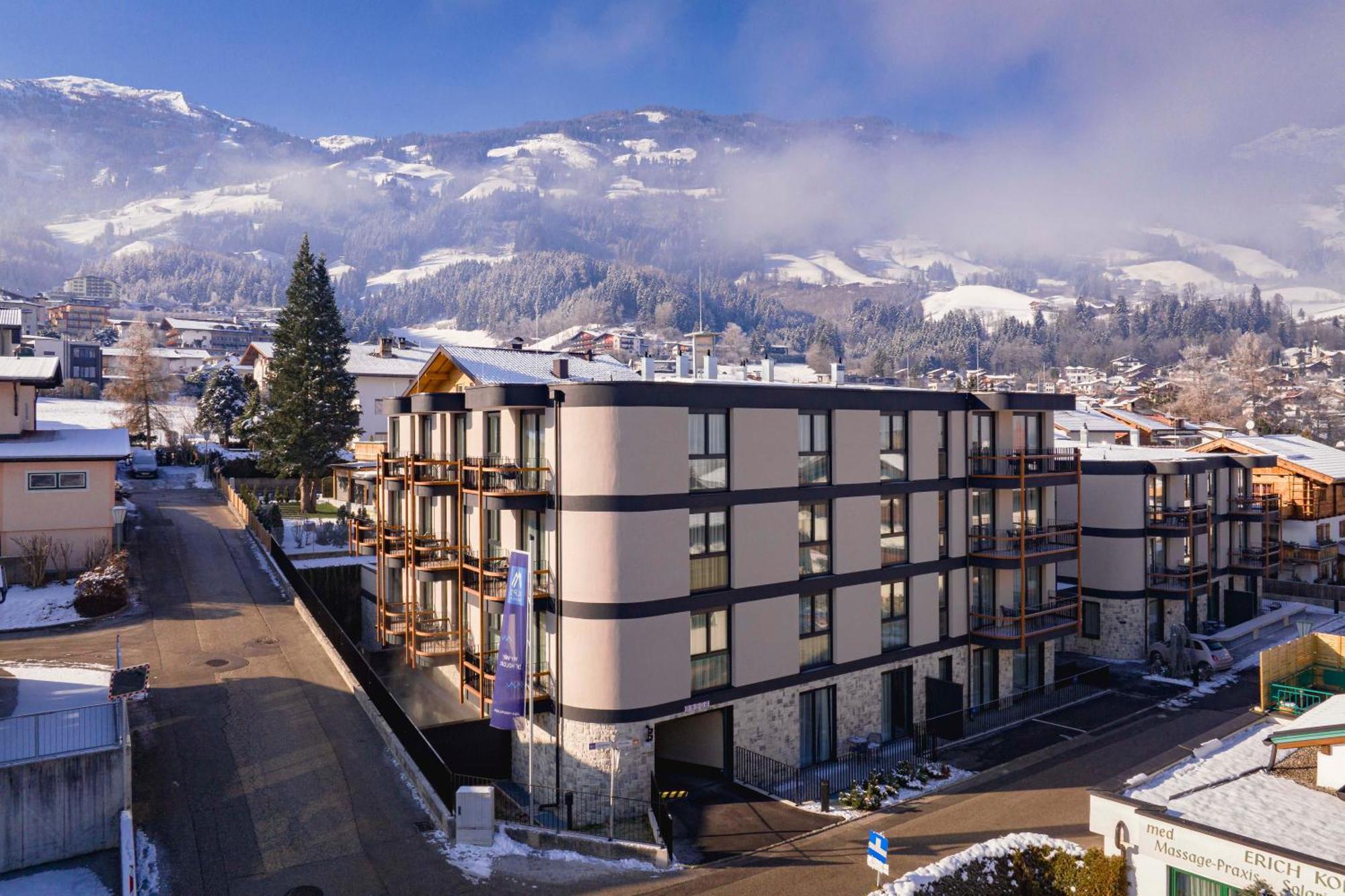 Zillertal Suites Fuegen By Alps Resorts Екстериор снимка